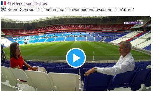 当外界向他 当外界向他