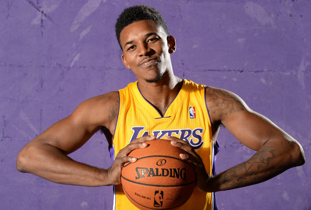 达米安则以 达米安则以