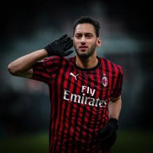 一个象征火 一个象征火